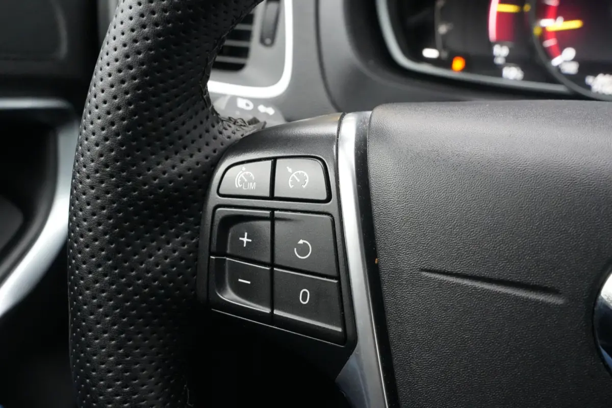 2.0 T4 Business Sport R Design Stoelverw. Leer/Alcantara Digitale Teller Cruise PDC