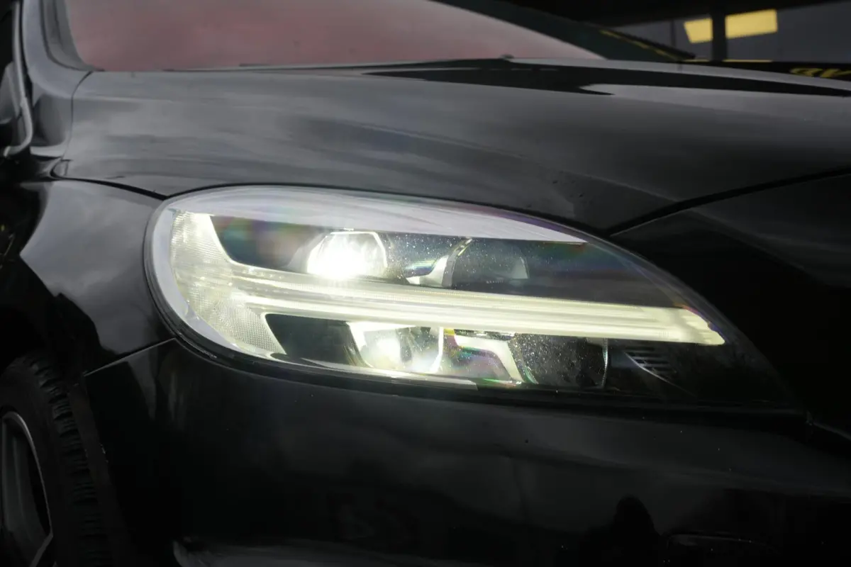2.0 T4 Business Sport R Design Stoelverw. Leer/Alcantara Digitale Teller Cruise PDC