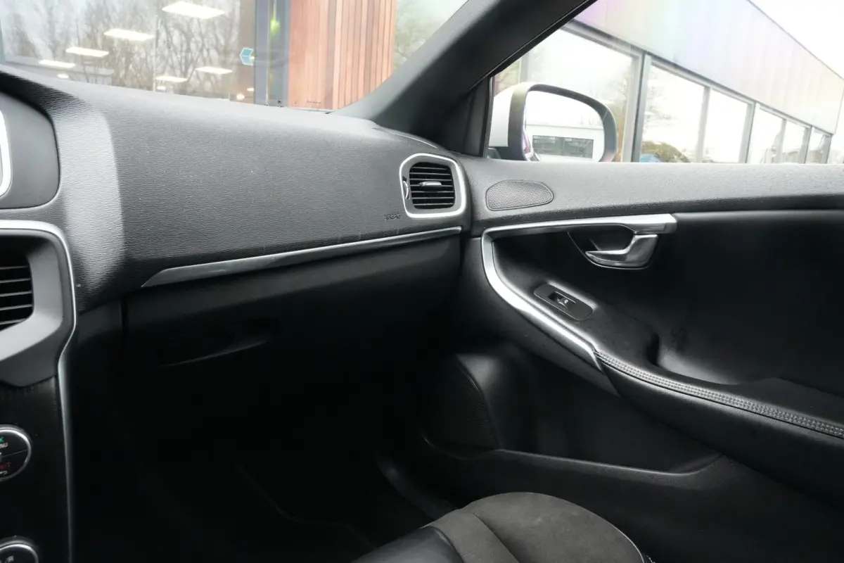 2.0 T4 Business Sport R Design Stoelverw. Leer/Alcantara Digitale Teller Cruise PDC