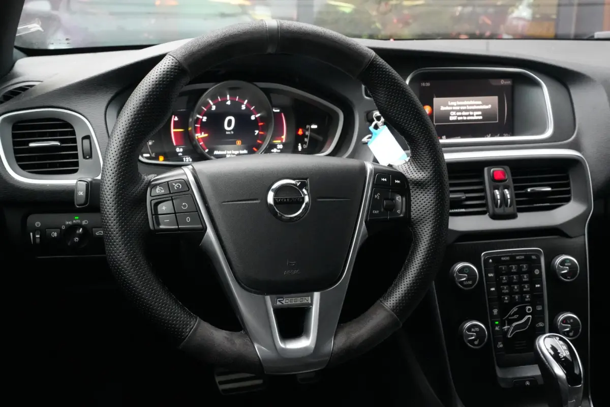 2.0 T4 Business Sport R Design Stoelverw. Leer/Alcantara Digitale Teller Cruise PDC