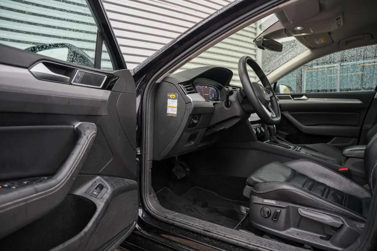 1.5 TSI Elegance Business R Leer Navi