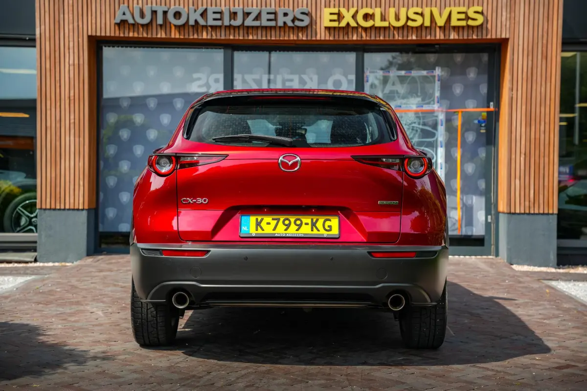 2.0 e-SkyActiv-X M Hybrid Comfort Leder Stuurwielbed. Airco Parkeersensoren Camera