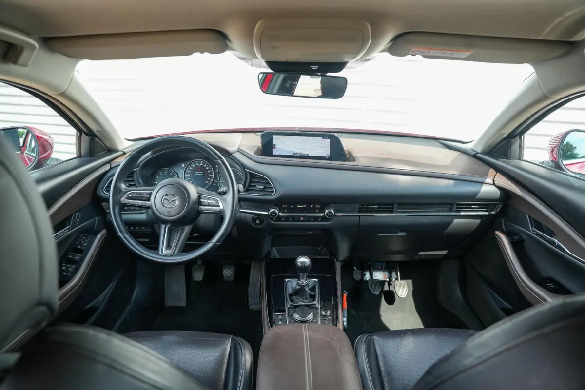 2.0 e-SkyActiv-X M Hybrid Comfort Leder Stuurwielbed. Airco Parkeersensoren Camera