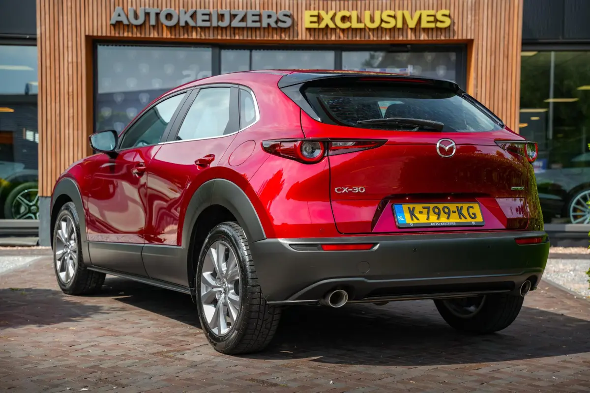 2.0 e-SkyActiv-X M Hybrid Comfort Leder Stuurwielbed. Airco Parkeersensoren Camera