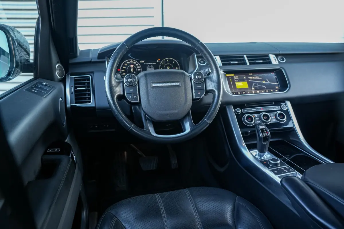 3.0 SDV6 HSE Dynamic