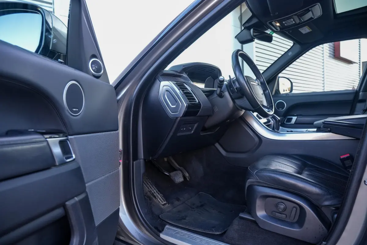 3.0 SDV6 HSE Dynamic