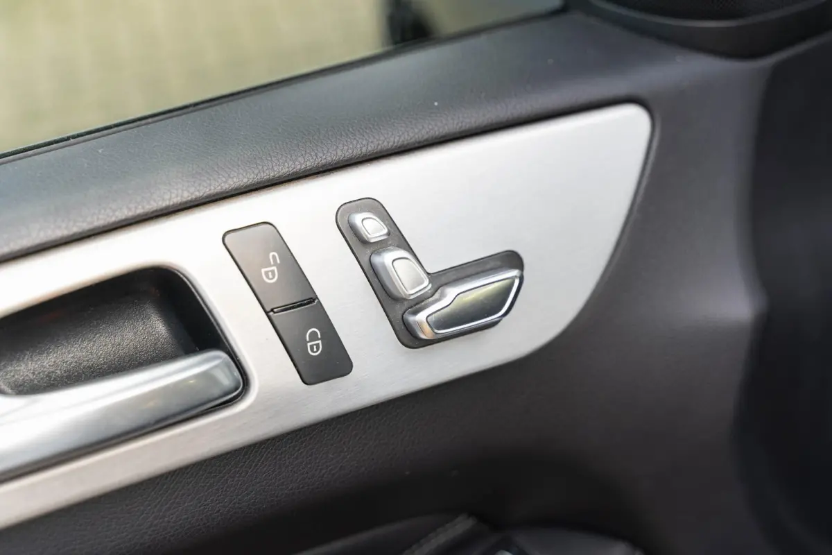 500 e 4MATIC krachtige V6 plug-in hybride 442PK Luchtvering
