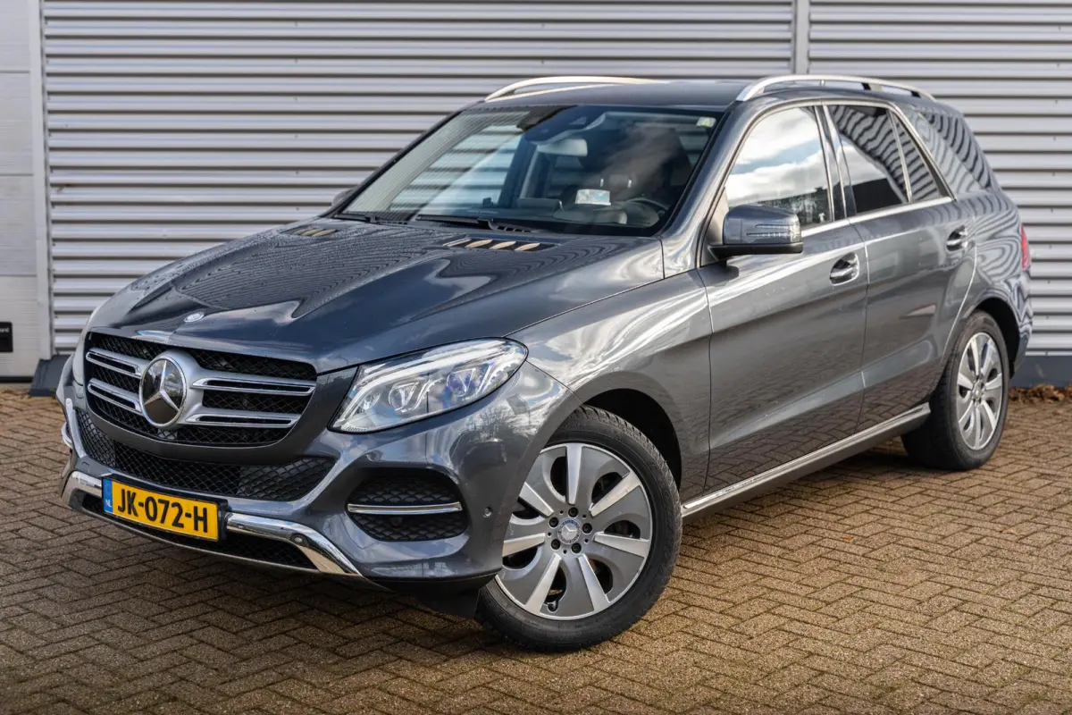 500 e 4MATIC krachtige V6 plug-in hybride 442PK Luchtvering