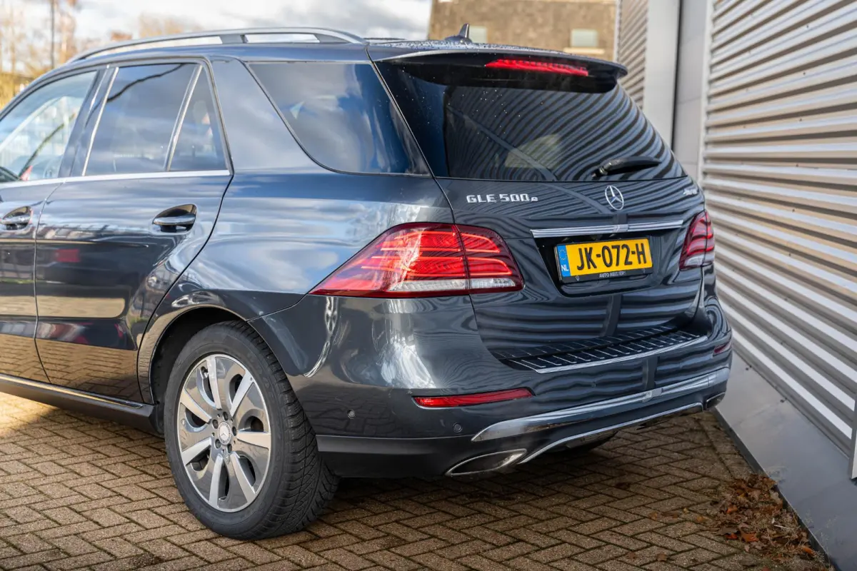500 e 4MATIC krachtige V6 plug-in hybride 442PK Luchtvering