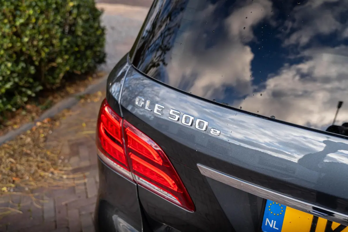 500 e 4MATIC krachtige V6 plug-in hybride 442PK Luchtvering