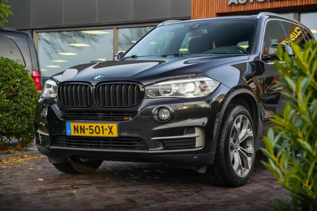 xDrive25d Centennial Executive 7p. 7 Pers. Navi 20"L.M. Auto hold