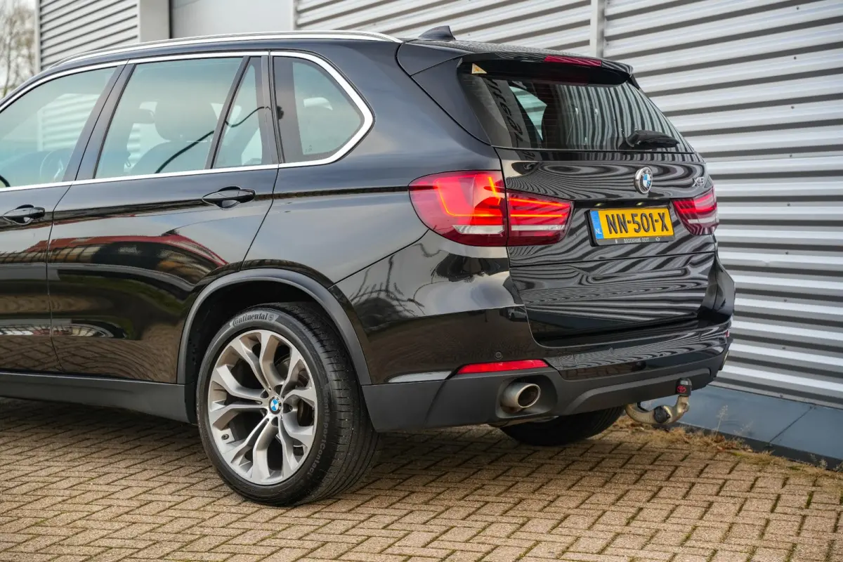 xDrive25d Centennial Executive 7p. 7 Pers. Navi 20"L.M. Auto hold