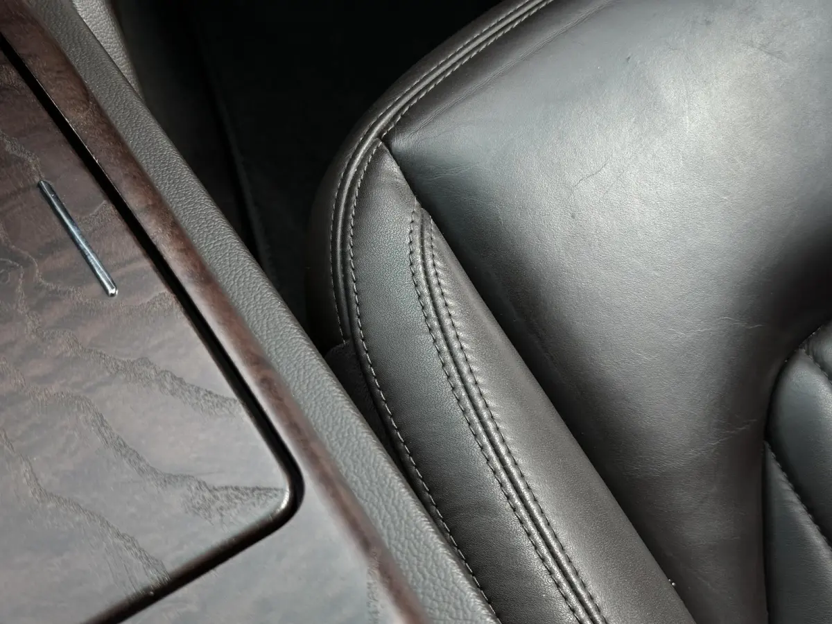 3.0 V6 D Leer Navi 20”