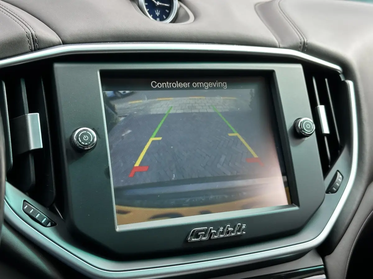 3.0 V6 D Leer Navi 20”