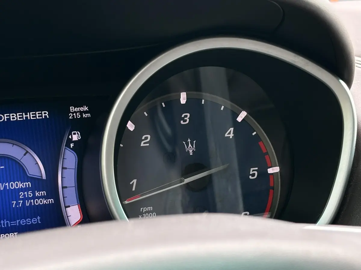 3.0 V6 D Leer Navi 20”