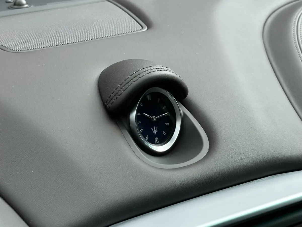 3.0 V6 D Leer Navi 20”