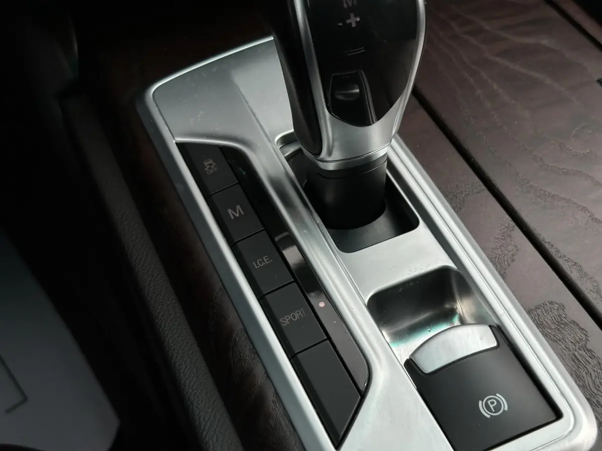3.0 V6 D Leer Navi 20”