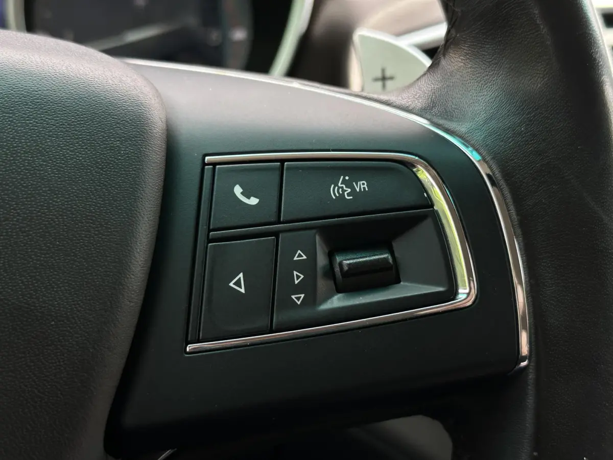 3.0 V6 D Leer Navi 20”