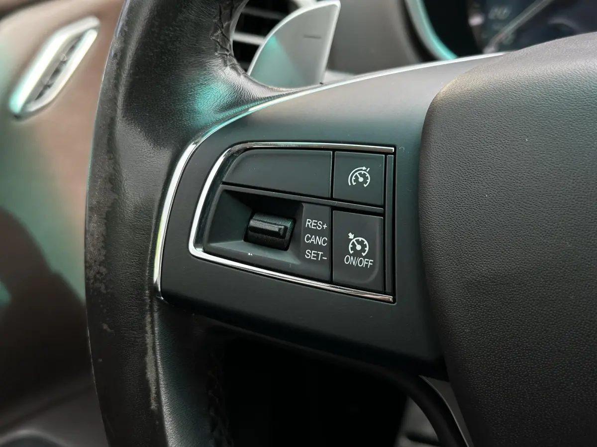 3.0 V6 D Leer Navi 20”
