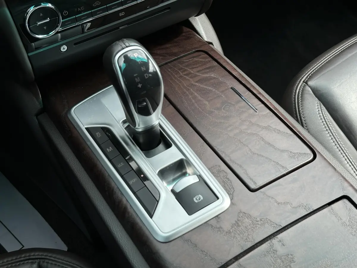 3.0 V6 D Leer Navi 20”