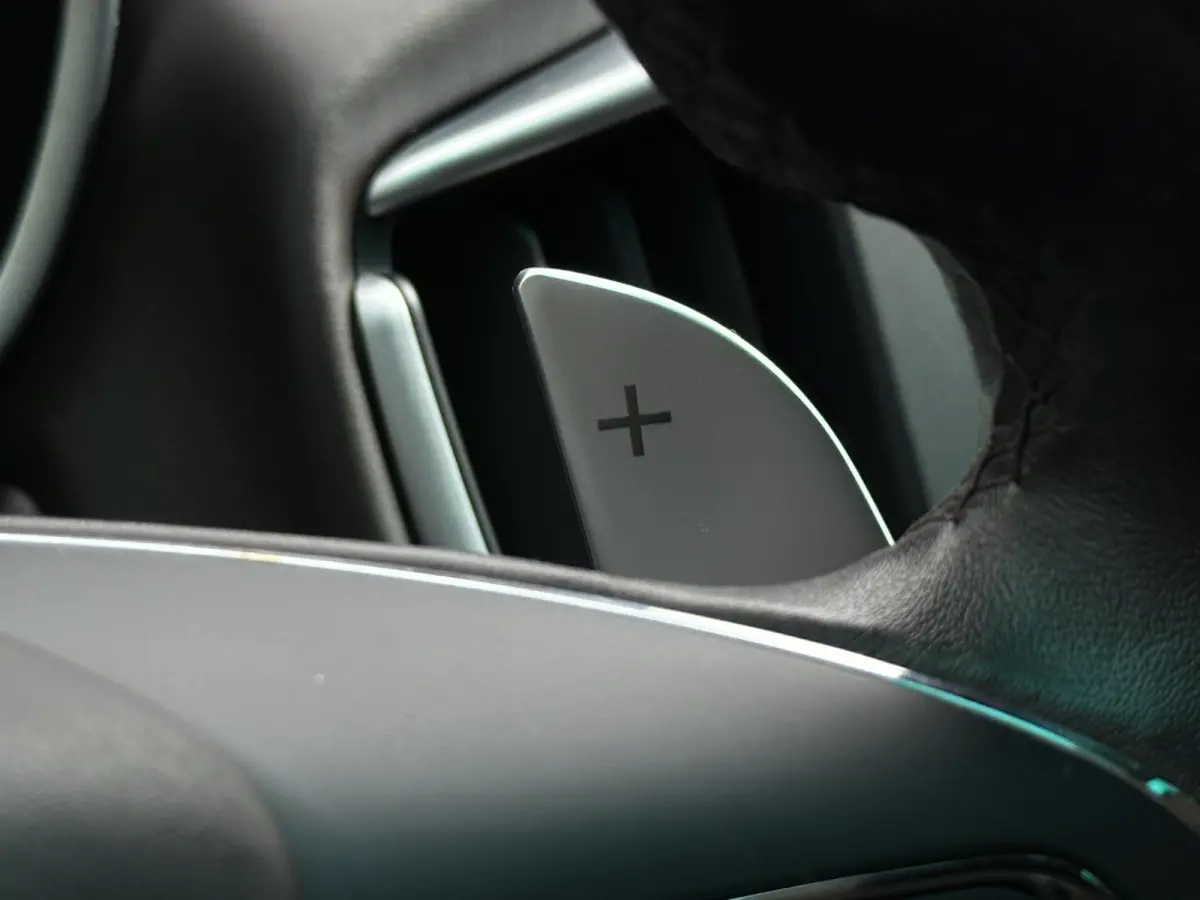 3.0 V6 D Leer Navi 20”