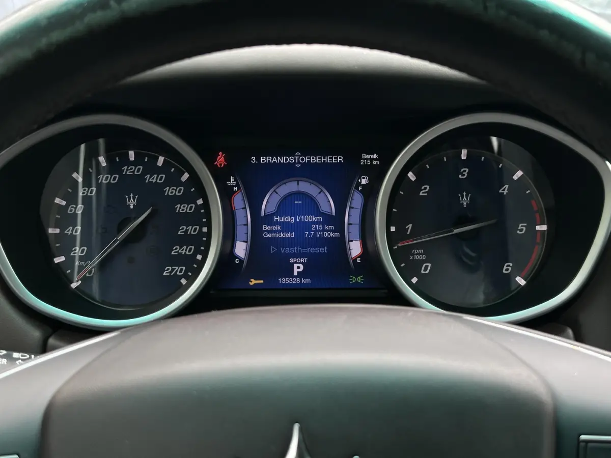 3.0 V6 D Leer Navi 20”