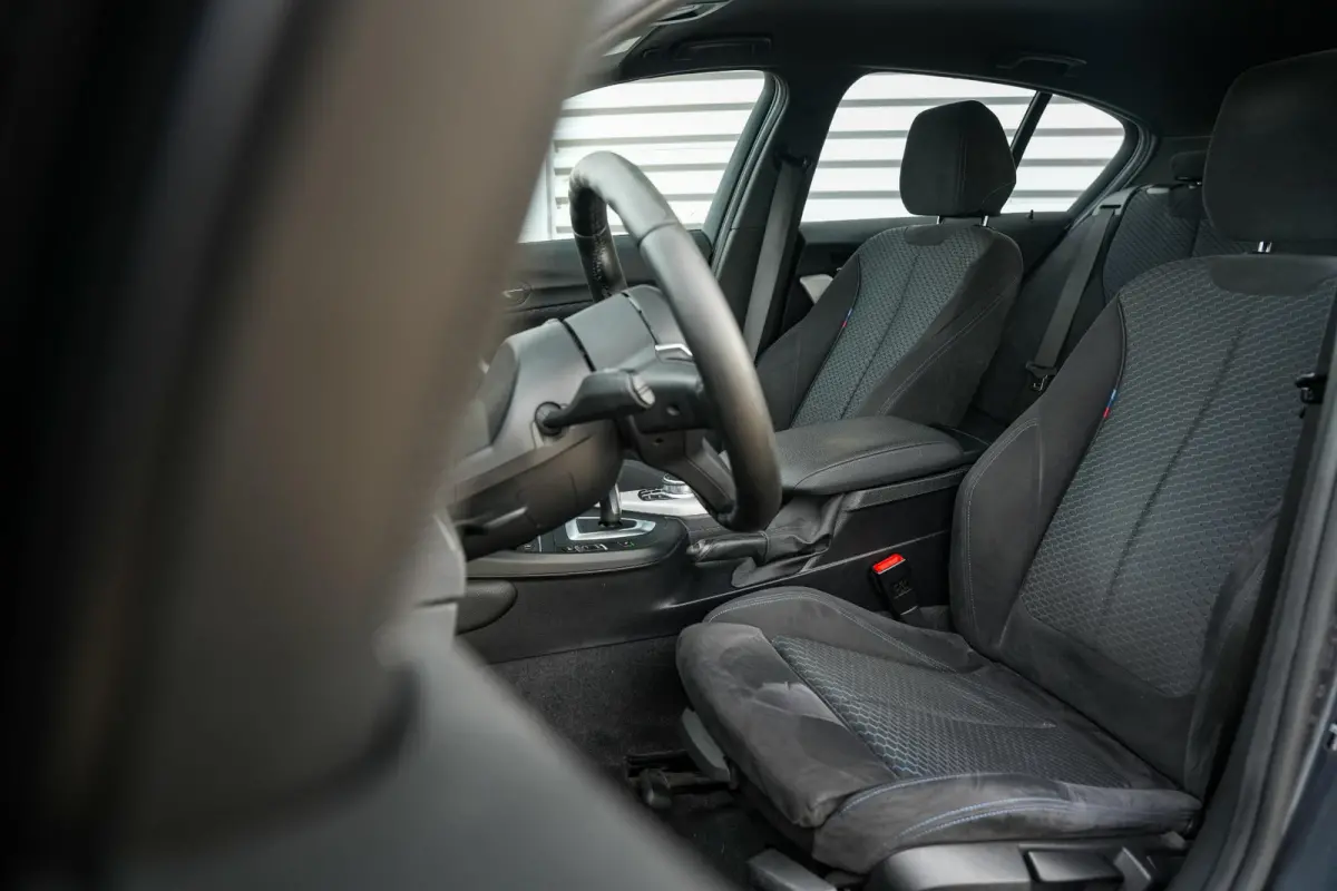 125i Edition M Sport Shadow High Executive