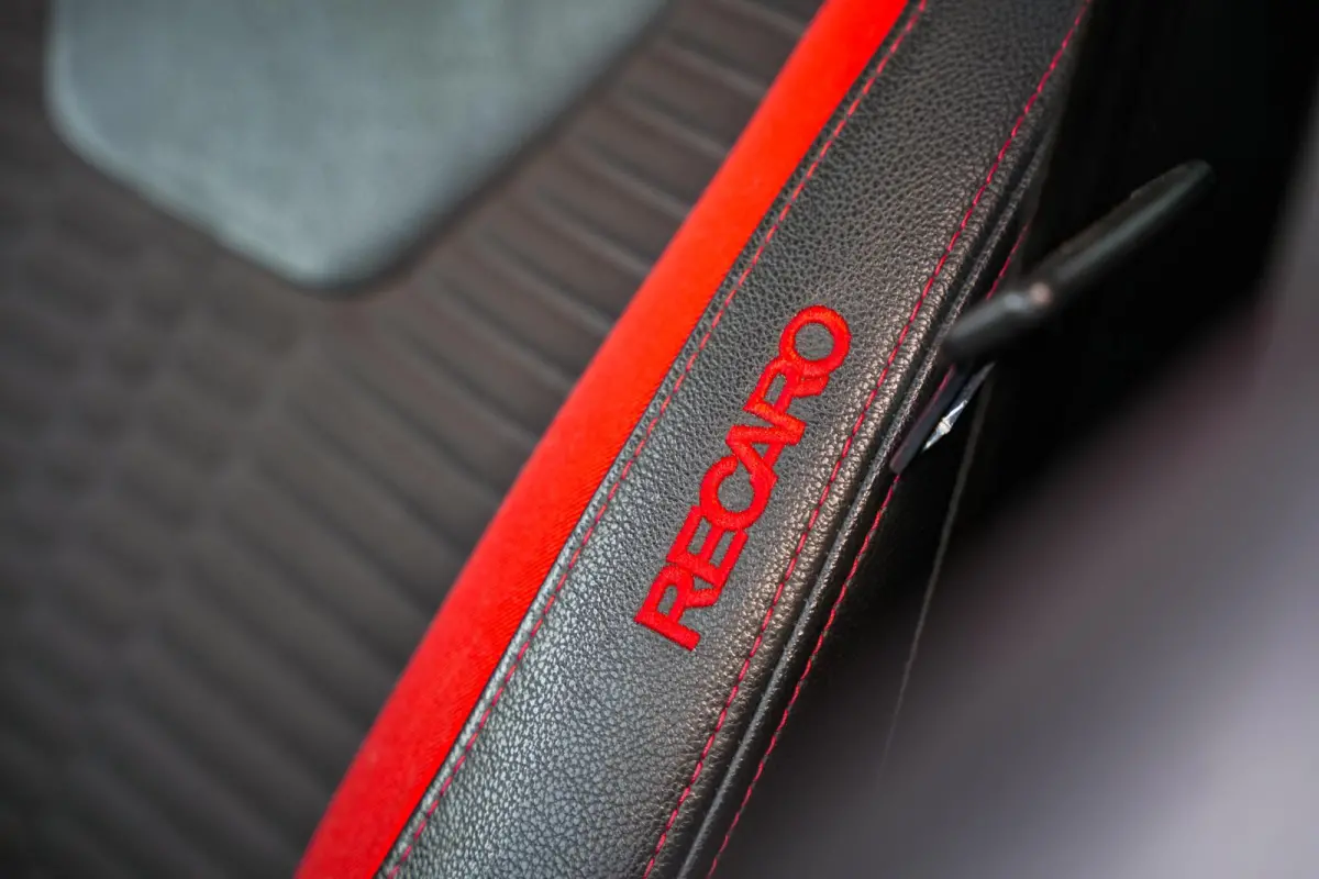 2.0 ST-3 250 pk Keyless Stuurverw. Cruise Clima 18''LM
