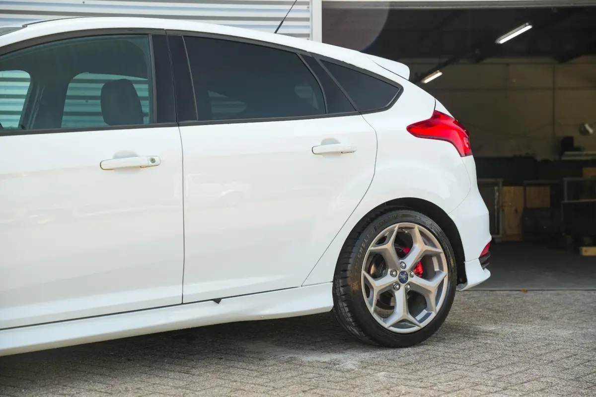 2.0 ST-3 250 pk Keyless Stuurverw. Cruise Clima 18''LM