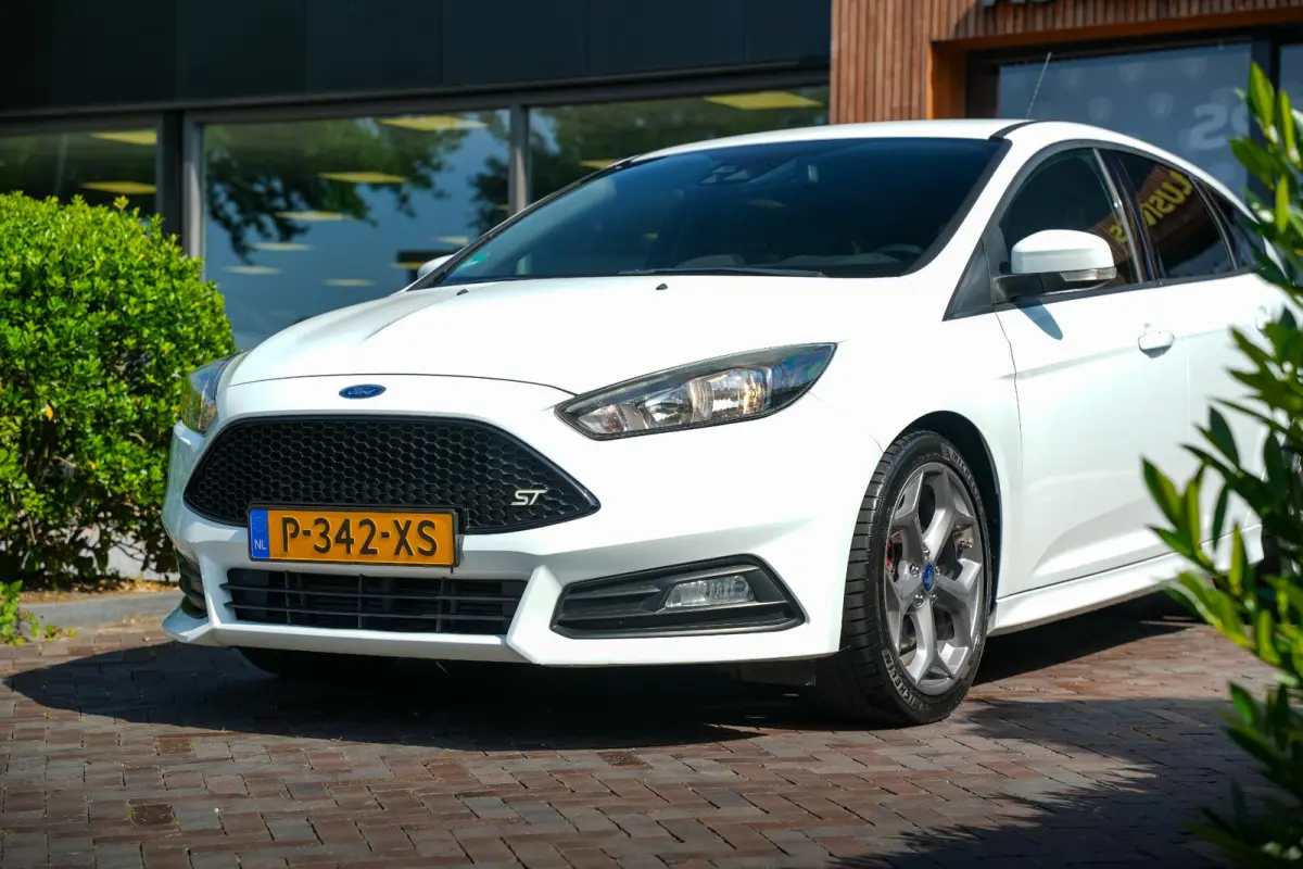 2.0 ST-3 250 pk Keyless Stuurverw. Cruise Clima 18''LM