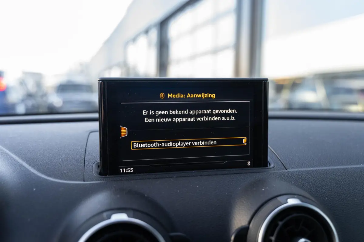 1.0 TFSI Koplampreiniging Airco 16"L.M. Radio/CD Multifunctioneel stuurwiel