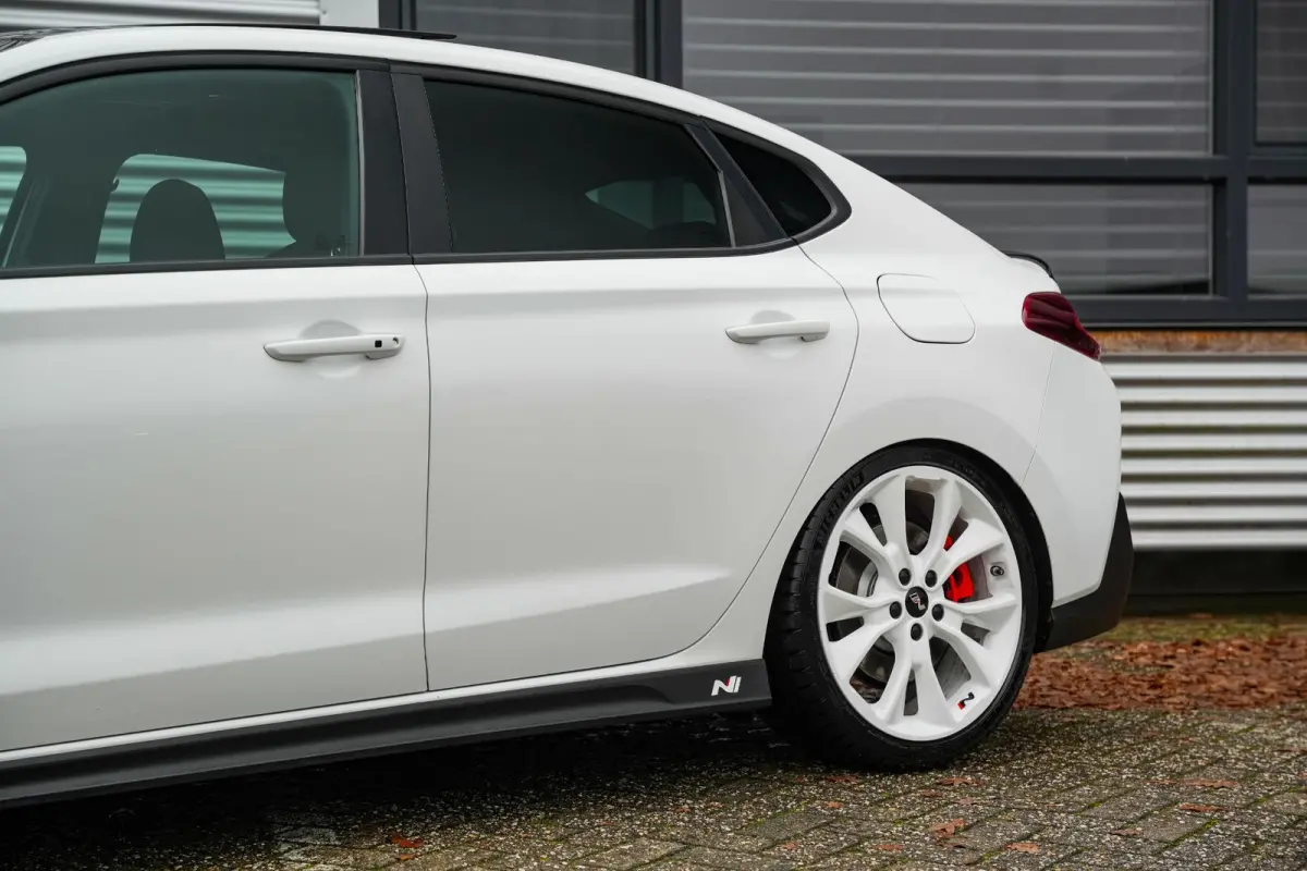 2.0 T-GDI N1 Panodak Pops And Bangs Navigatie Camera Stoelverw. Alcantara Keyless Stoel Stuurverw.