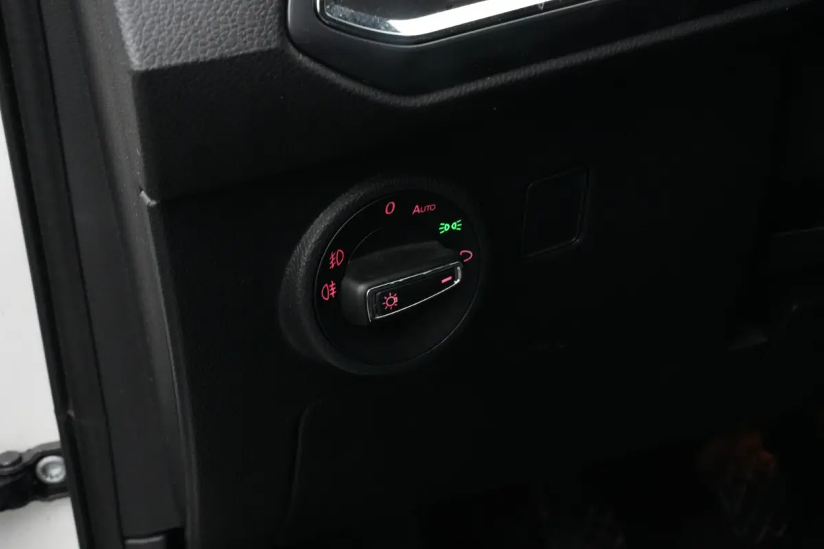 1.4 EcoTSI Style Ecc Navi LMV trekhaak camera cruise CarPlay