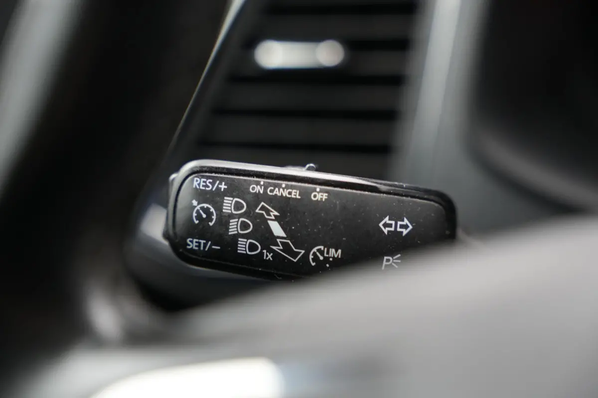 1.4 EcoTSI Style Ecc Navi LMV trekhaak camera cruise CarPlay