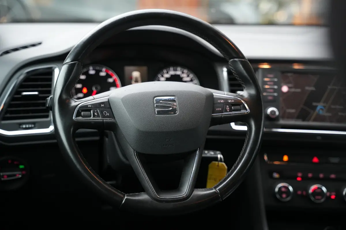 1.4 EcoTSI Style Ecc Navi LMV trekhaak camera cruise CarPlay