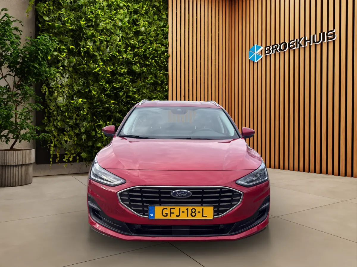 1.0 EcoBoost Hybrid Titanium X | Adapt. Cruise | B&O | AGR-stoel | Stoel-stuurverw. | Blis | Draadloos Apple Carplay