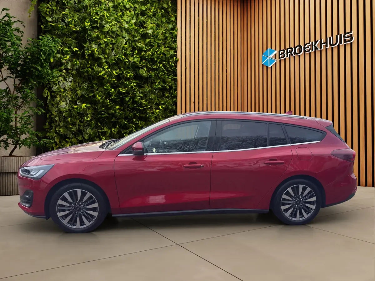1.0 EcoBoost Hybrid Titanium X | Adapt. Cruise | B&O | AGR-stoel | Stoel-stuurverw. | Blis | Draadloos Apple Carplay
