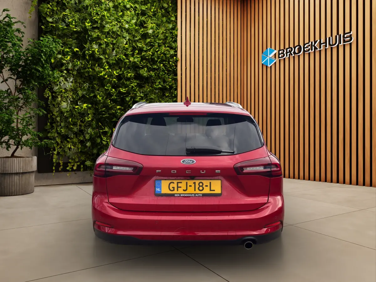 1.0 EcoBoost Hybrid Titanium X | Adapt. Cruise | B&O | AGR-stoel | Stoel-stuurverw. | Blis | Draadloos Apple Carplay