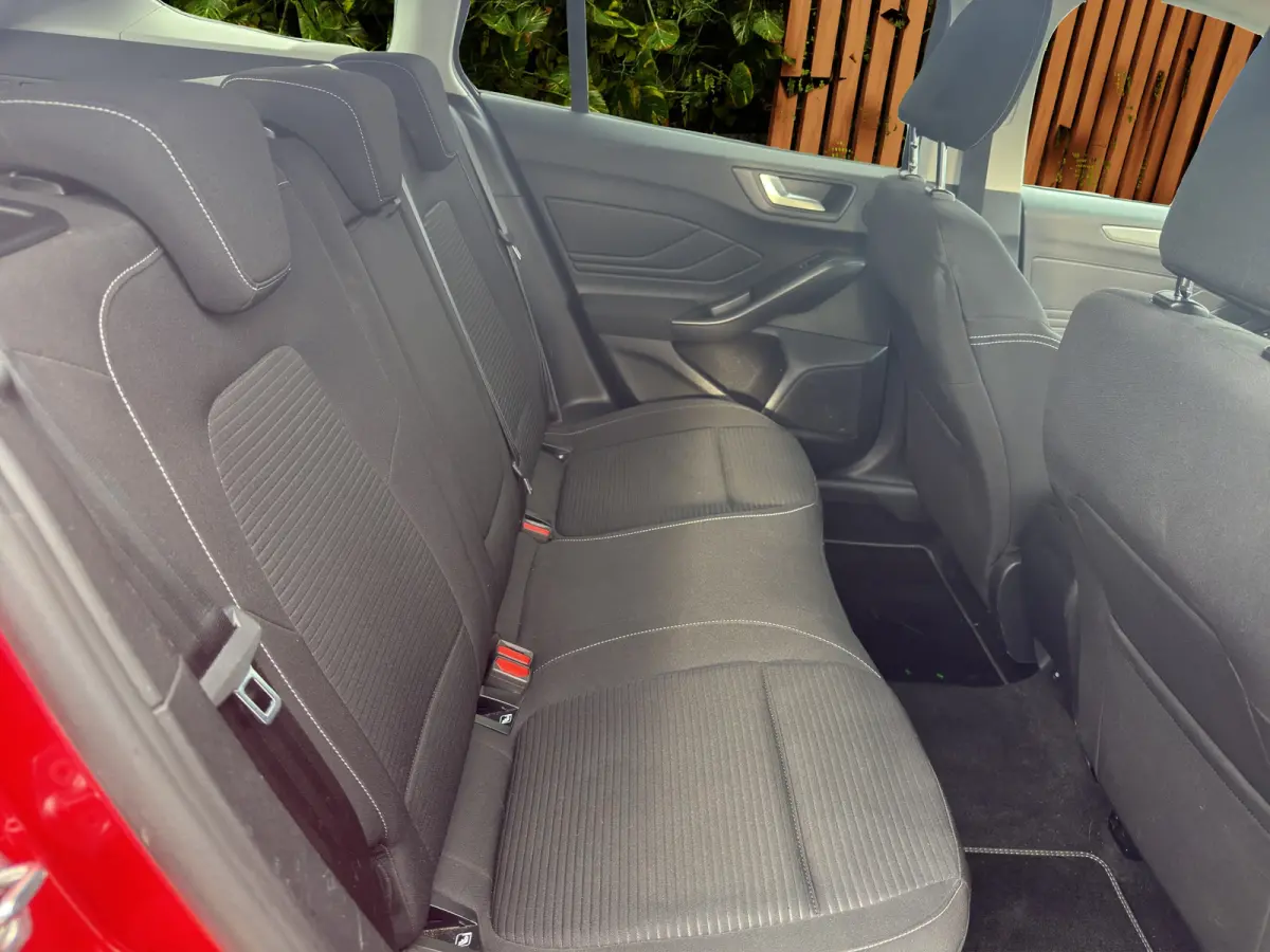 1.0 EcoBoost Hybrid Titanium X | Adapt. Cruise | B&O | AGR-stoel | Stoel-stuurverw. | Blis | Draadloos Apple Carplay