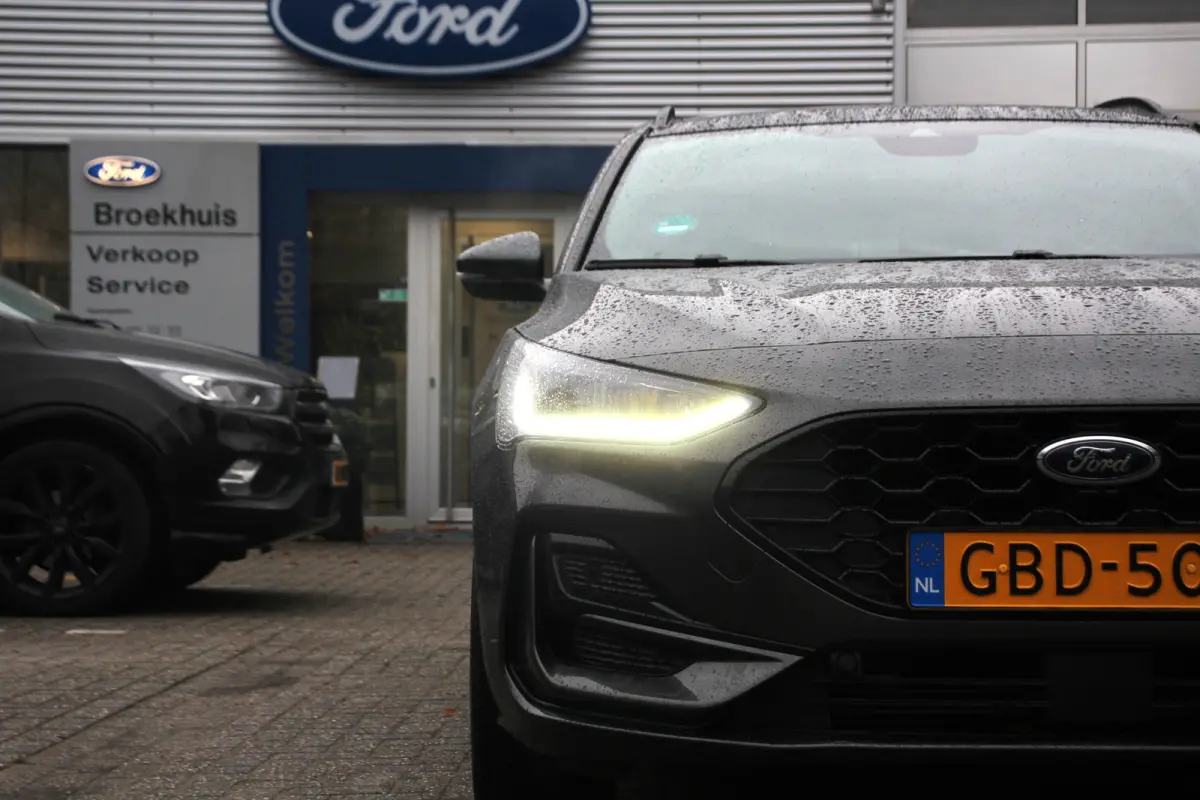 1.0 EcoBoost Hybrid ST Line X | VOL! | PANO DAK | AGR ZETEL | B&O AUDIO | ADAPTIVE CRUISE | CAMERA | STOEL + STUURVERWARMING