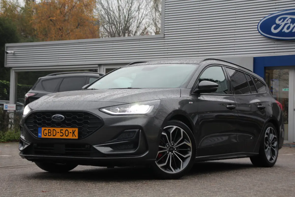 1.0 EcoBoost Hybrid ST Line X | VOL! | PANO DAK | AGR ZETEL | B&O AUDIO | ADAPTIVE CRUISE | CAMERA | STOEL + STUURVERWARMING