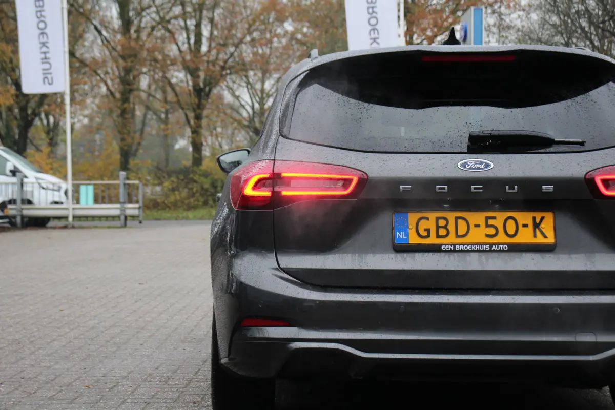 1.0 EcoBoost Hybrid ST Line X | VOL! | PANO DAK | AGR ZETEL | B&O AUDIO | ADAPTIVE CRUISE | CAMERA | STOEL + STUURVERWARMING