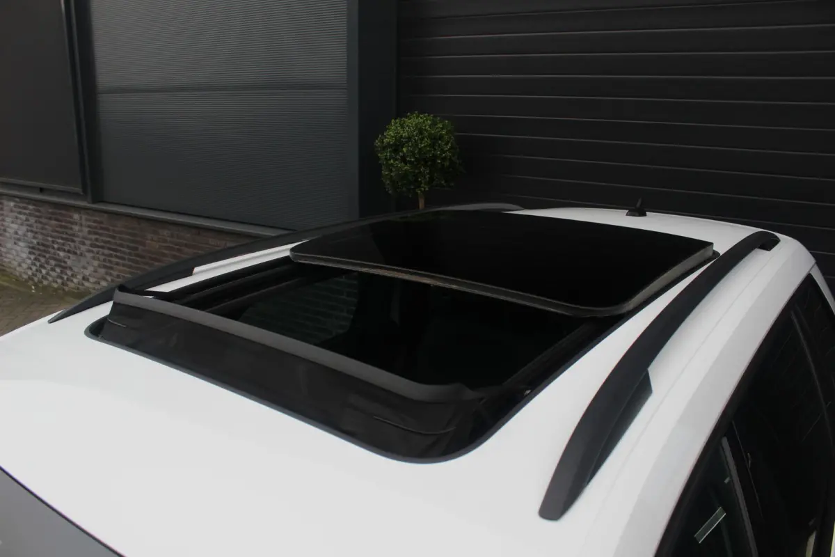 2.0 TSI 4x4 Sportline Business | Panoramadak | Trekhaak | stuur en stoelverwarming | Bomvol