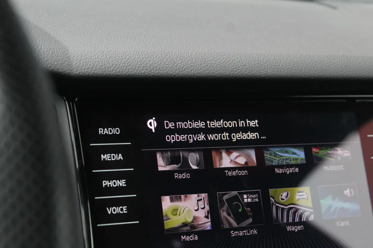 2.0 TSI 4x4 Sportline Business | Panoramadak | Trekhaak | stuur en stoelverwarming | Bomvol