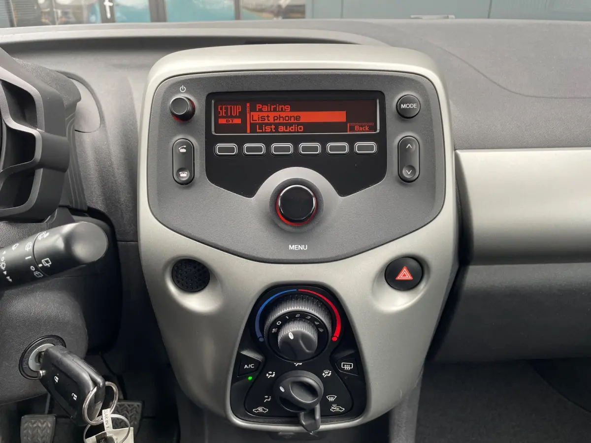 1.0 e-VTi Active NL.Auto/Airco/Bluetooth/Elc.Pakket/5Deurs/1Ste Eigenaar/Dealer Onderhouden