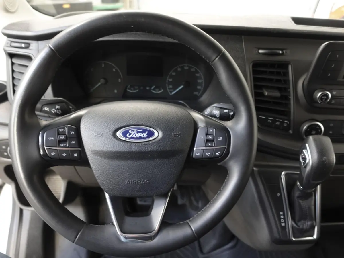 330 2.0 TDCI L3H2 Trend Automaat Airco Trekhaak Cruise Control