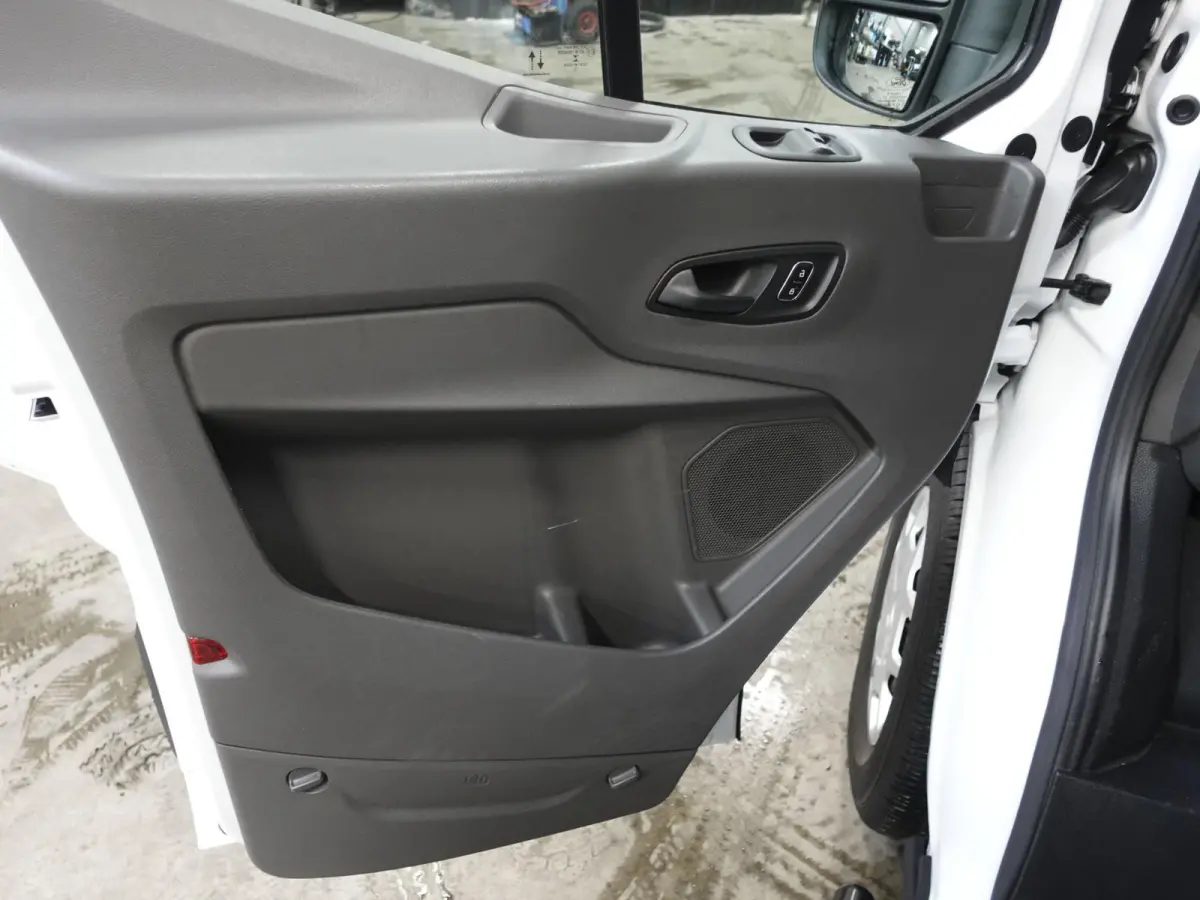 330 2.0 TDCI L3H2 Trend Automaat Airco Trekhaak Cruise Control
