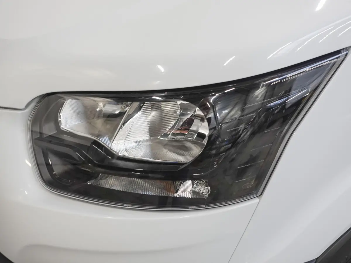 330 2.0 TDCI L3H2 Trend Automaat Airco Trekhaak Cruise Control