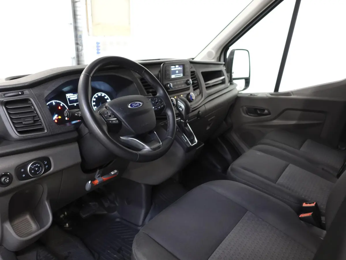 330 2.0 TDCI L3H2 Trend Automaat Airco Trekhaak Cruise Control