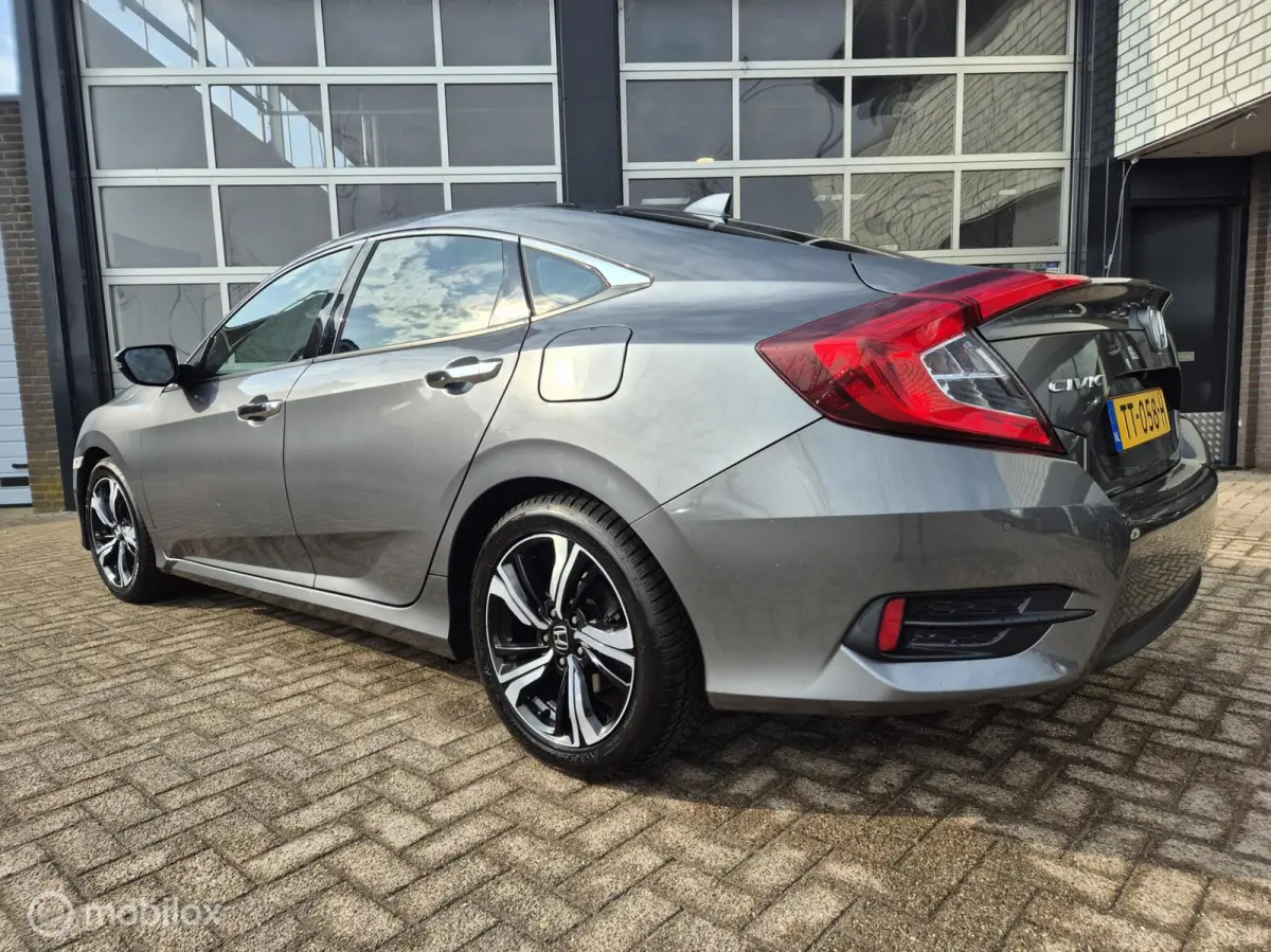 1.5 i-VTEC Elegance 69000KM NAP!